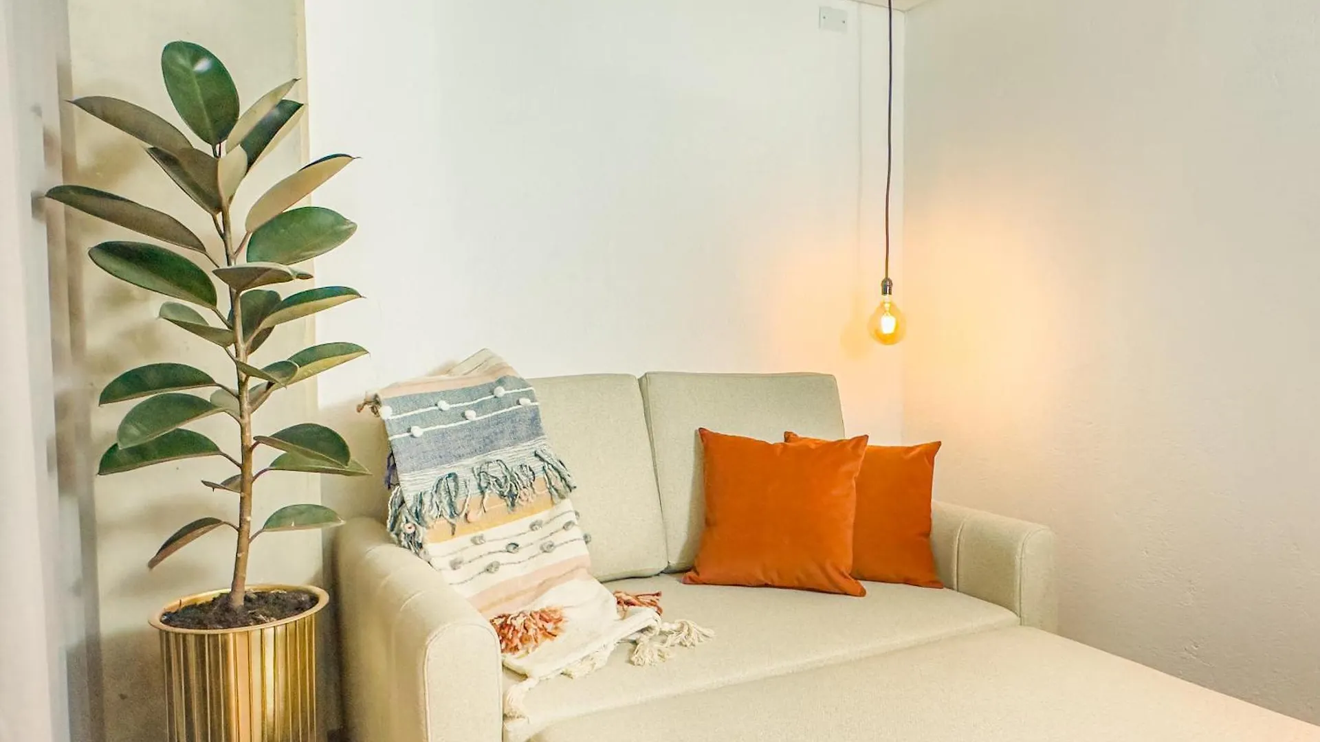 B 48 Living By B Rent Apartment Medellin 0*,