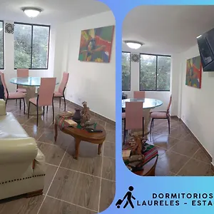  Habitación en casa particular Laureles Estadio